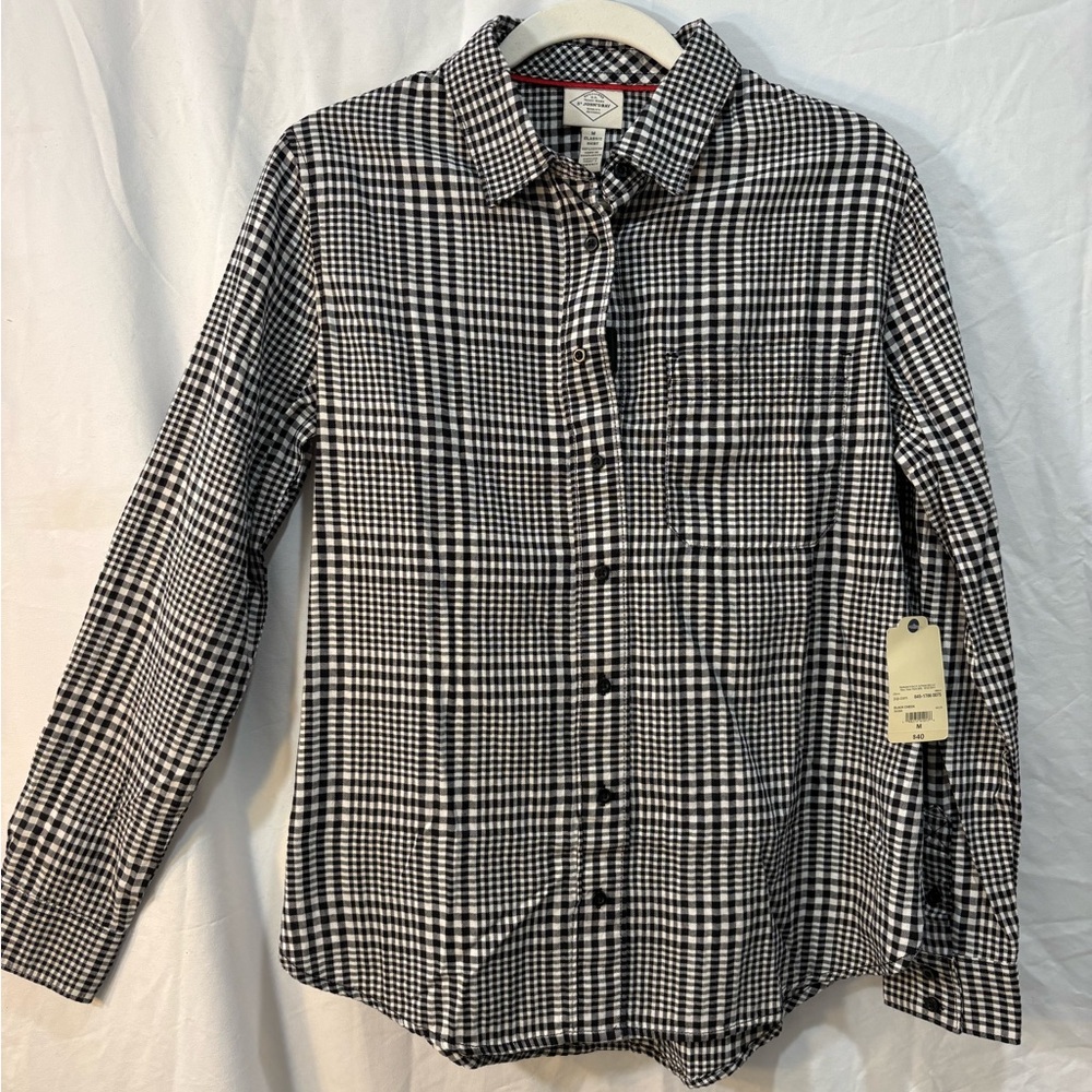 St. John's Bay Black and White Checkered Long Sleeve Top